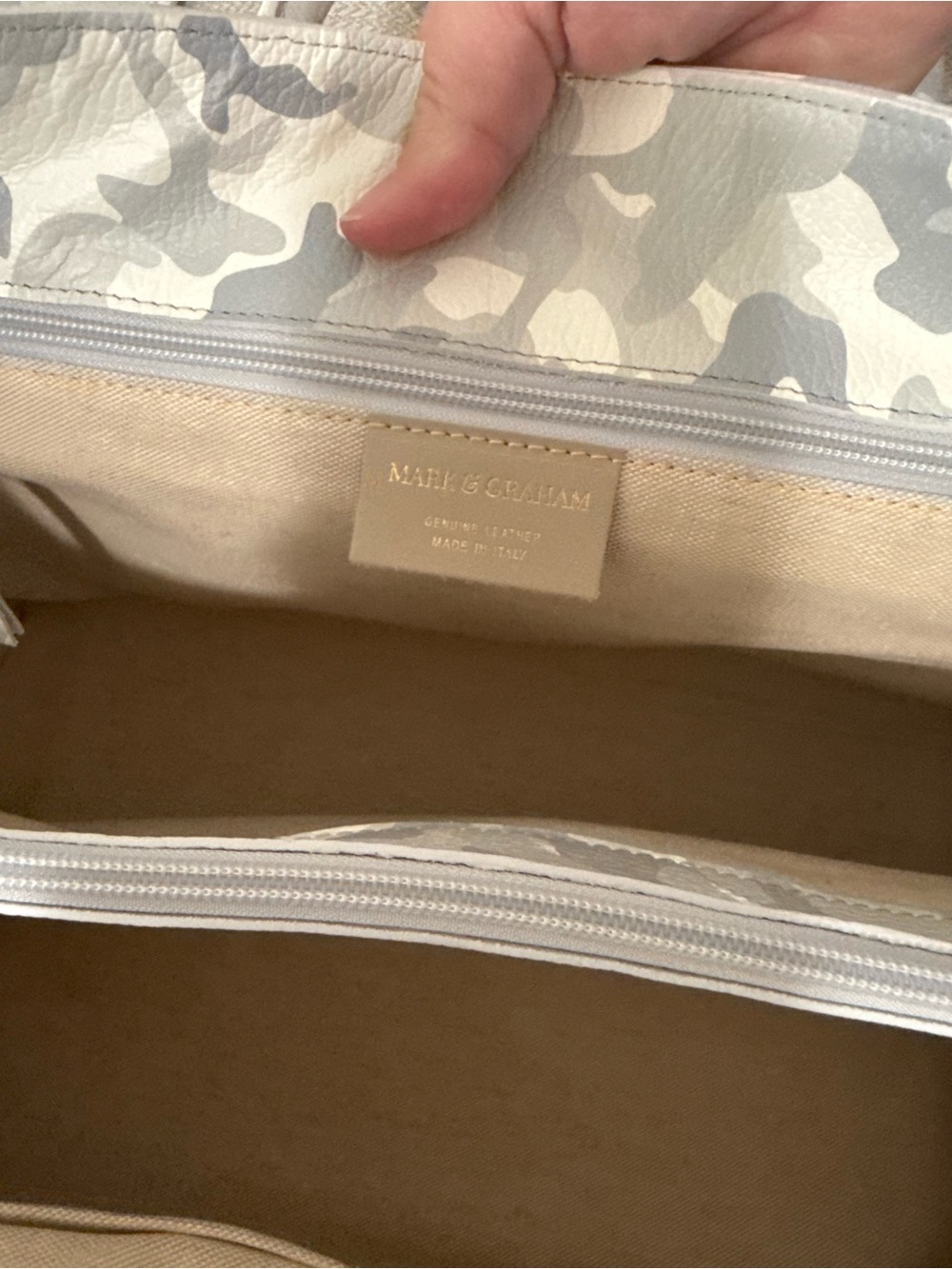 New Mark & Graham Camo Elisabetta tote & tassel keychain bag charm - Picture 8 of 11